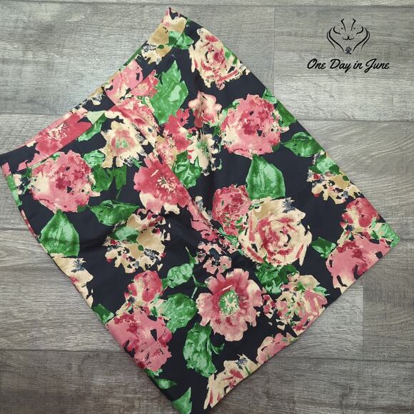 Talbots Petite Floral Skirt Size 10P - Picture 5 of 5